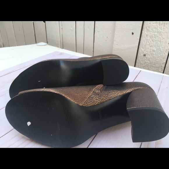 SOLD Nine west Haywood open toe gold bootie 8 - Picture 4 of 6